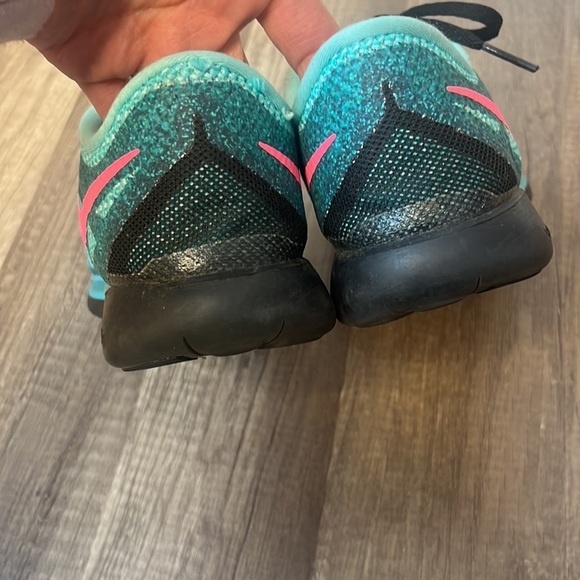 Nike Free 5.0 Running Sneaker Shoe Deep Royal Hyper Pink Size 6 - Picture 7 of 13